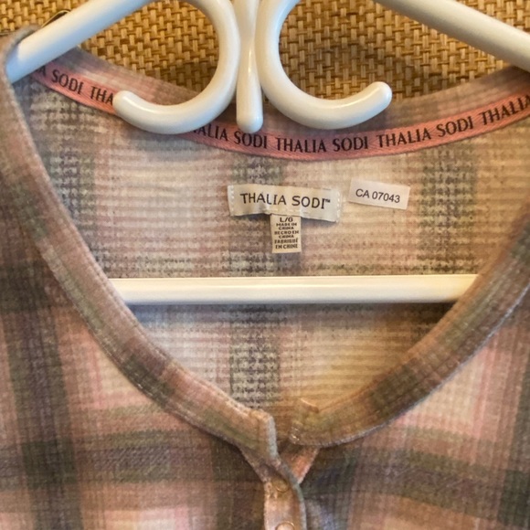 Thalia Sodi - Plaid loungewear set top and pants - Picture 14 of 14